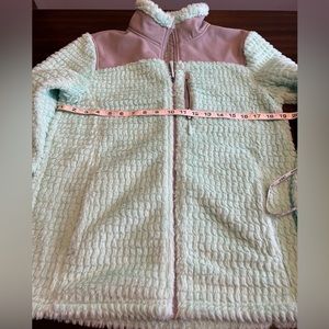 Made for Life fleece Jacket with Pockets . Green/Grey Size Small $15